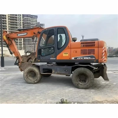 Lietots Doosan 150 riteņu ekskavators-
